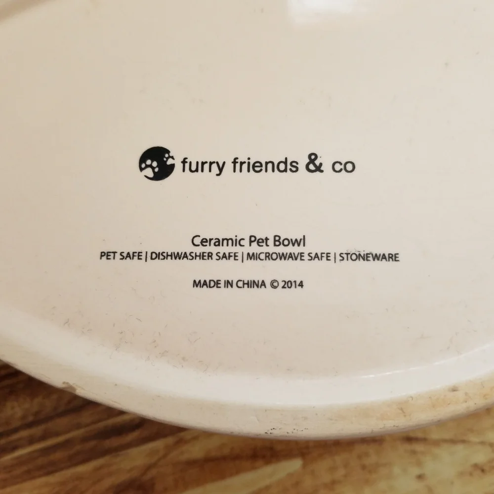 Furry Friends & Co Ceramic Cat Meow Fish Shaped Deep Cream Pet Bowl Water